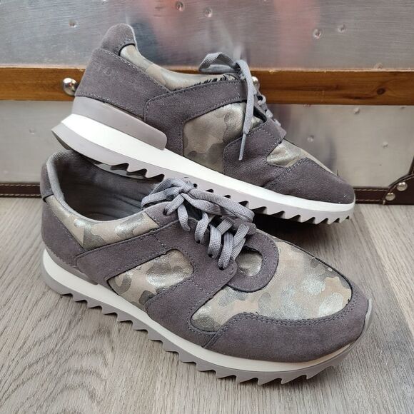 Charleston Shoe Company Chewie Sneakers in camo size 8 - Picture 1 of 9